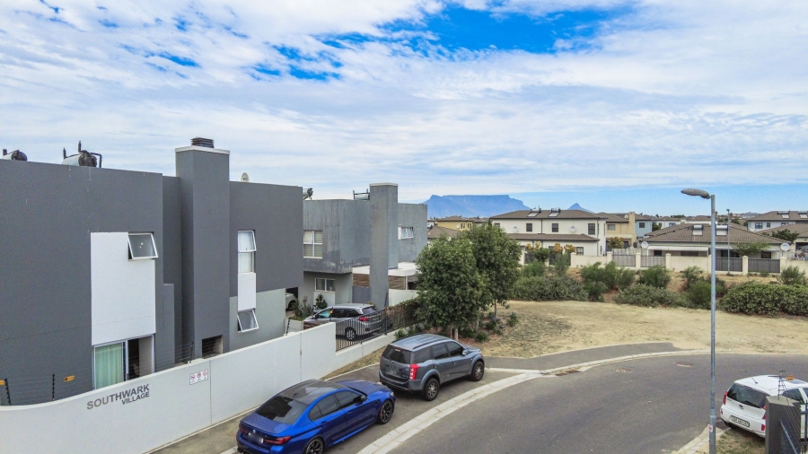 3 Bedroom Property for Sale in Parklands Western Cape